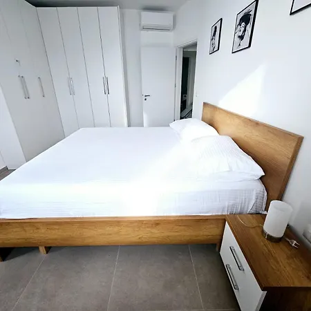 Sea View 아파트